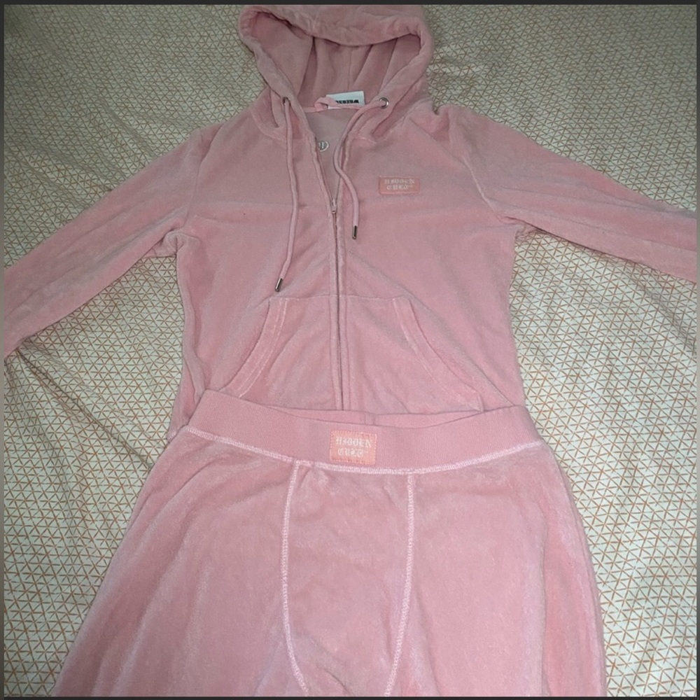 Hidden Cult Terry Set